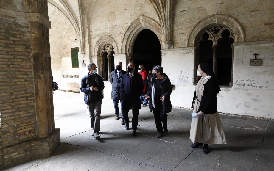 El Presidente del Gobierno de Aragón visita el monasterio de las Canonesas