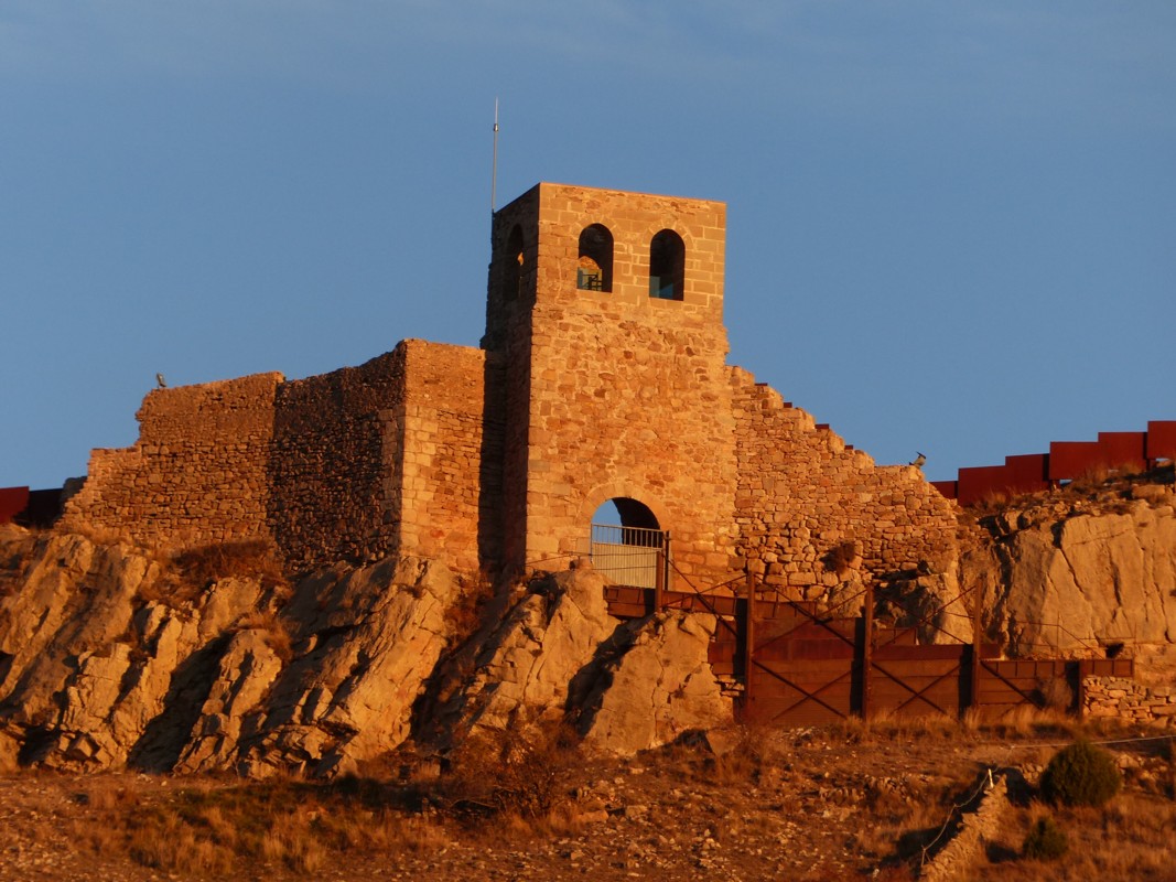 Castillo de Cedrillas al amanecer - Chabier de Jaime