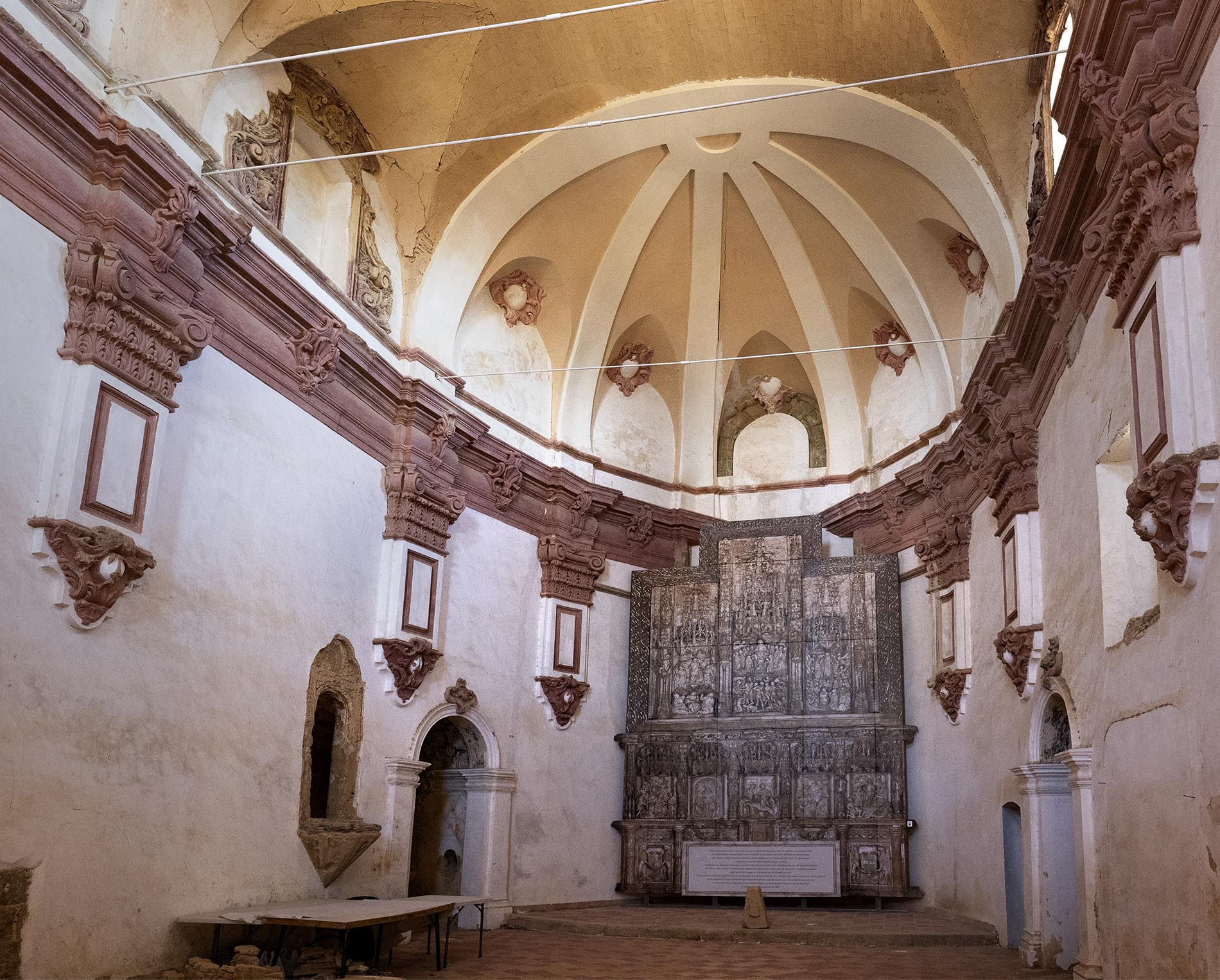 Iglesia de Jesús Nazareno del castillo de Montearagón. Foto: Albella Audiovisual